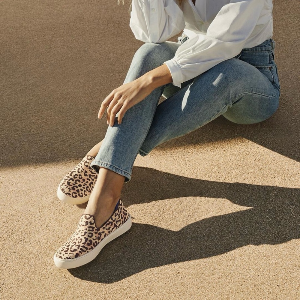 Camo cat slip-on sneakers